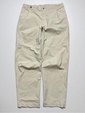 arcteryx clarkia wide leg technical trousers womens 12 mens W34